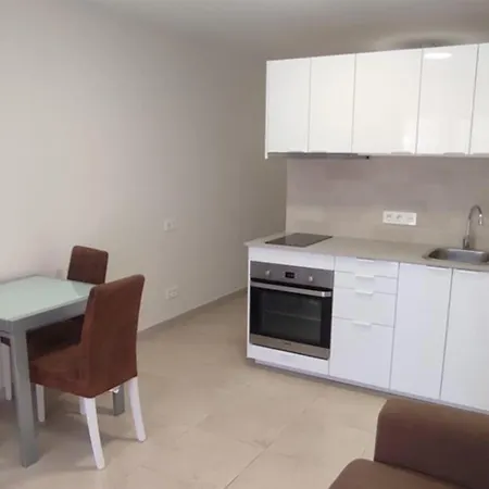 Beachfront Americas - Trg * Playa de las Americas (Tenerife)