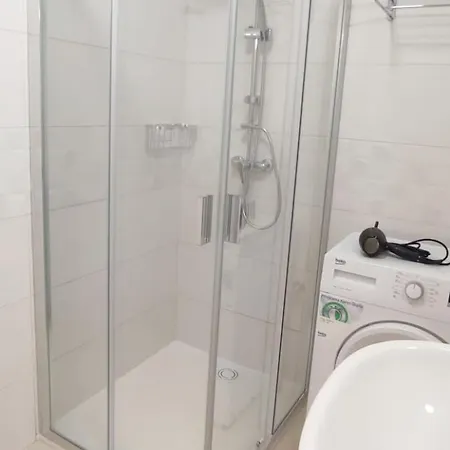 Beachfront Americas - Trg Apartment *